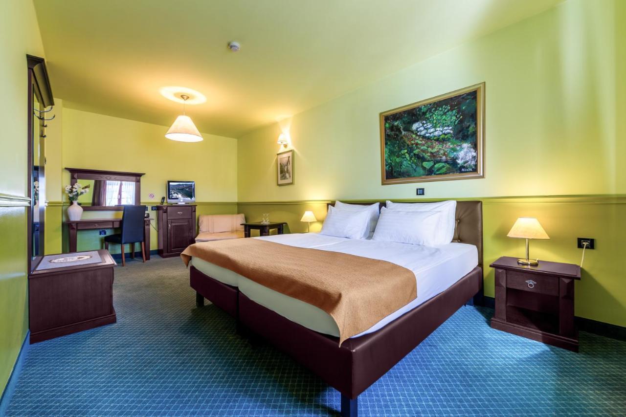 Hotel Bitoraj Fužine Eksteriør billede