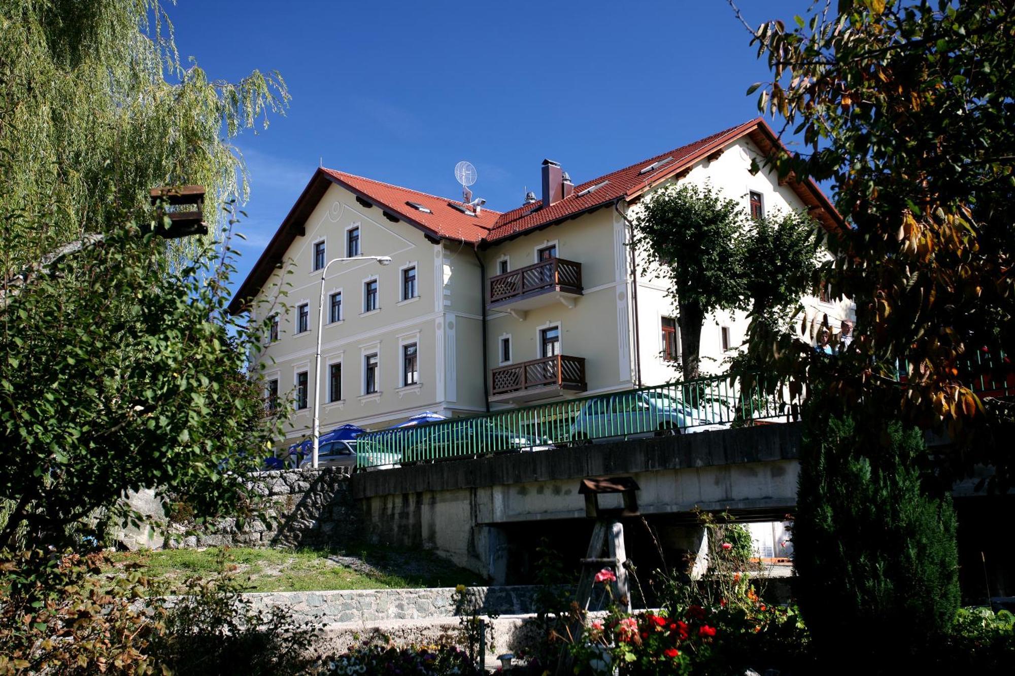 Hotel Bitoraj Fužine Eksteriør billede
